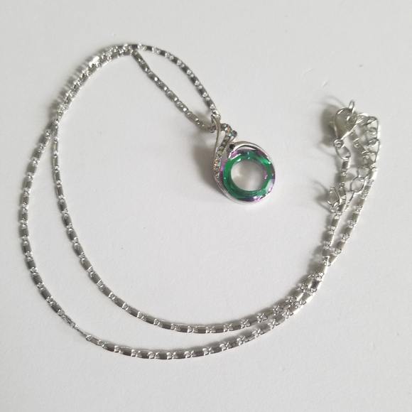 Iridescent Peacock Necklace - Picture 5 of 5